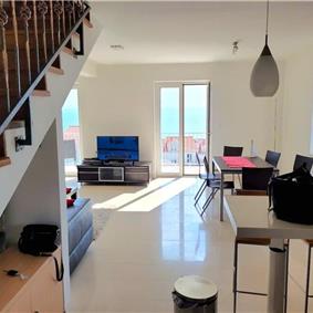 9 Bedroom Villa with Pool and Sea Views in Cavtat, sleeps 18